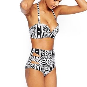 Black and White Geometric Bikini Set